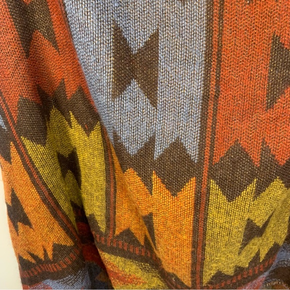 World Market Aztec Western Hooded Blanket Poncho Fringe Shawl Cape - Picture 3 of 12